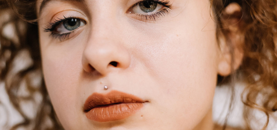 Medusa Piercing: Stiltips och Nödvändig Eftervård