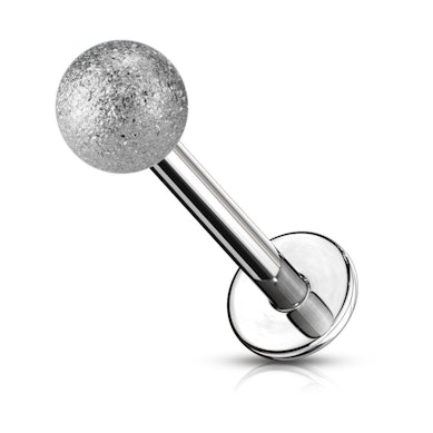 Labret med diamantlook.