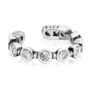 Earcuff med inhänga stenar