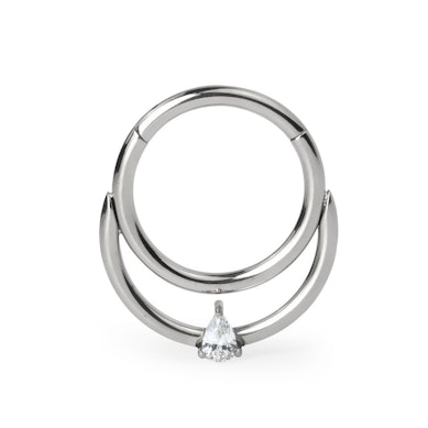 Dubbel ring i titan med gångjärn och en tår-formad sten