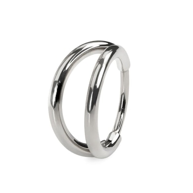 Dubbel ring i titan