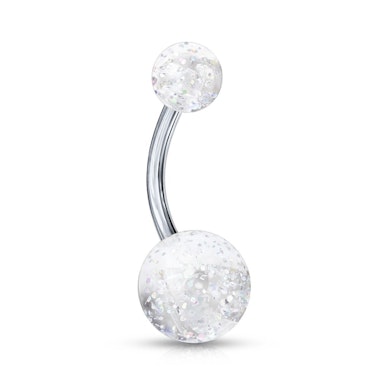 Navelpiercing av titan med glitterkulor