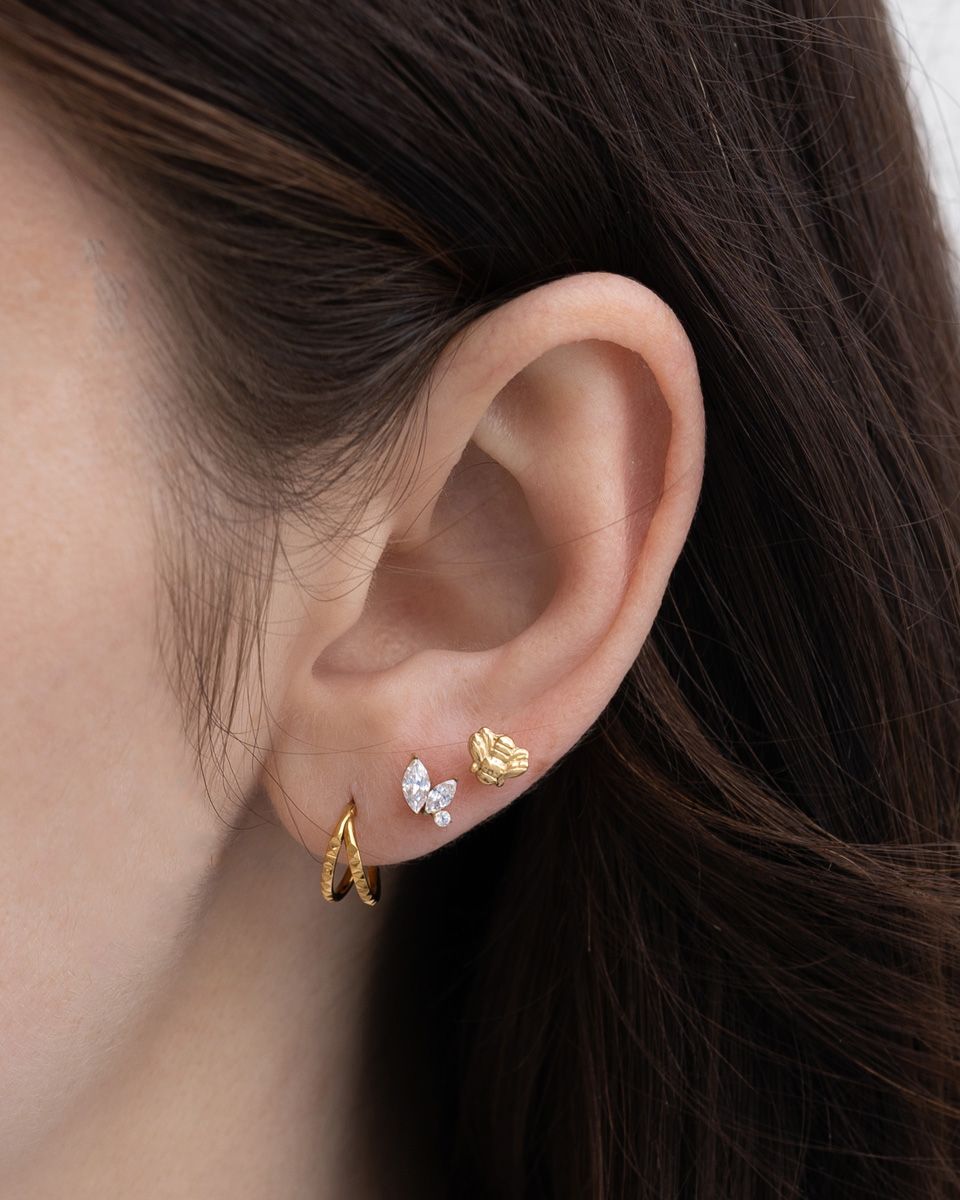 Fin labret i titan med invändig tråd