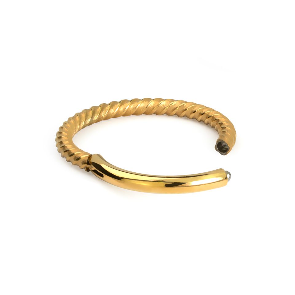 Ring med gänga och tvinnad tråd