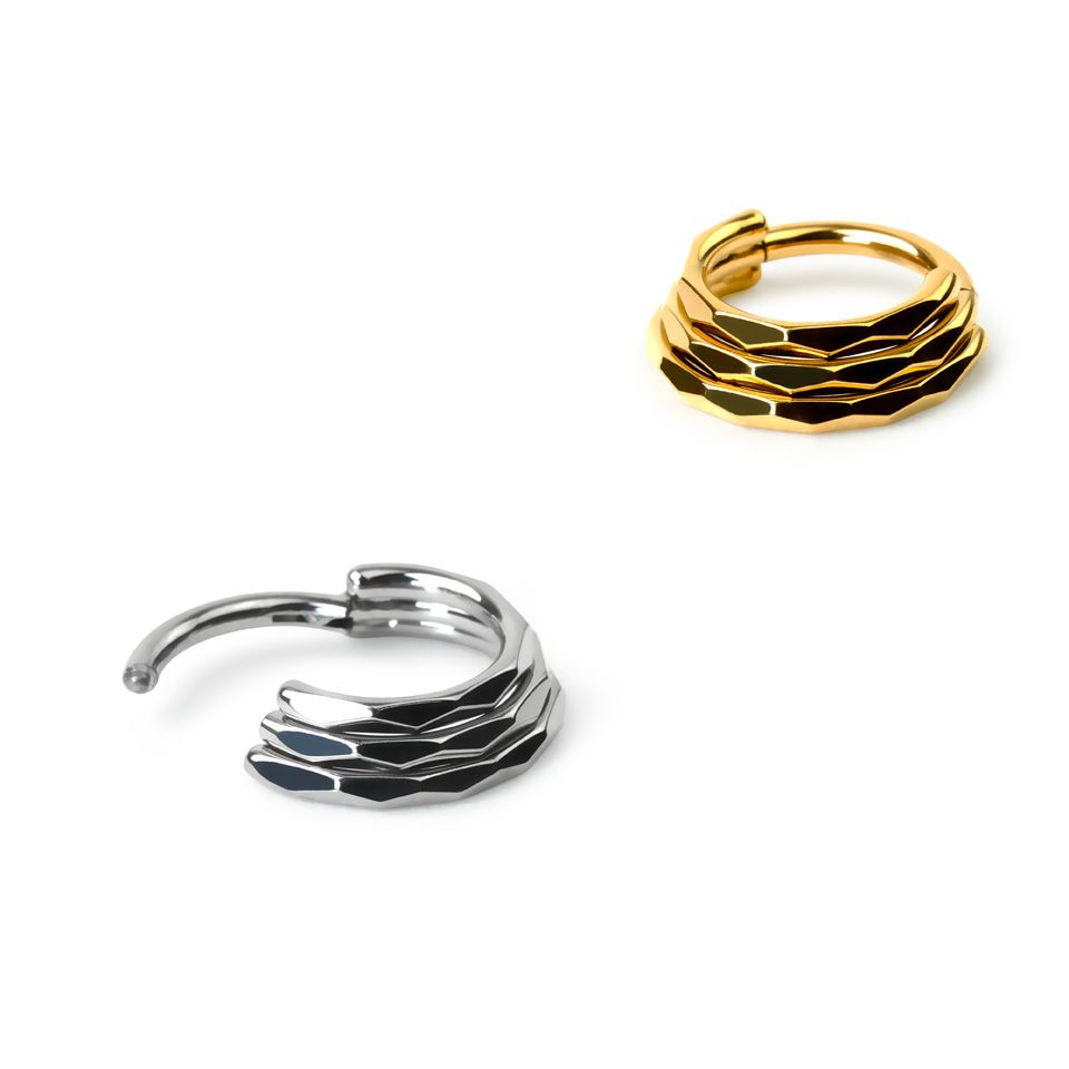 Trippelring i titan