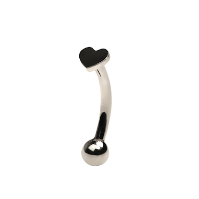 Böjd barbell i titan med hjärta