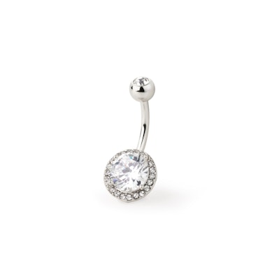 Navelpiercing med fäst mittensten