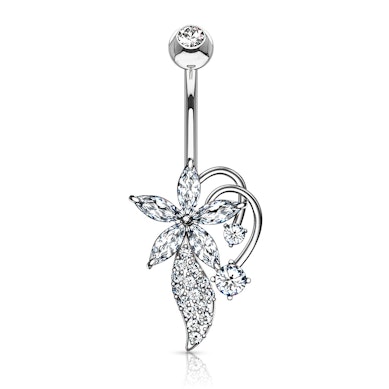 Navelpiercing med blomma och rankor