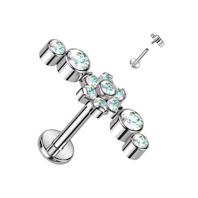 Labret i titan med blomma och CZ-stenar