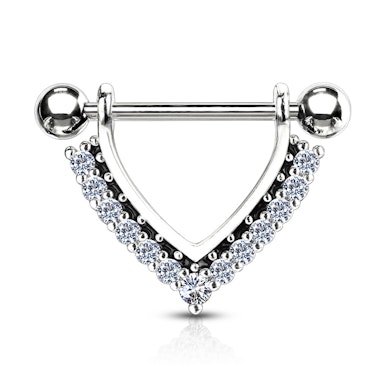 Bröstpiercing med stendekorerad v-form