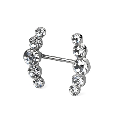 Bröstpiercing med böjda stenrader