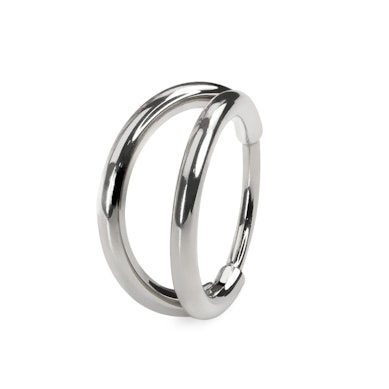 Dubbel ring i titan