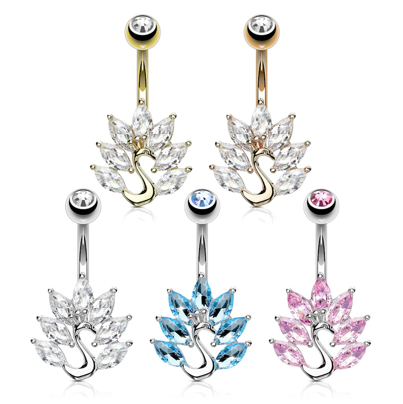 Navelpiercing med påfågel