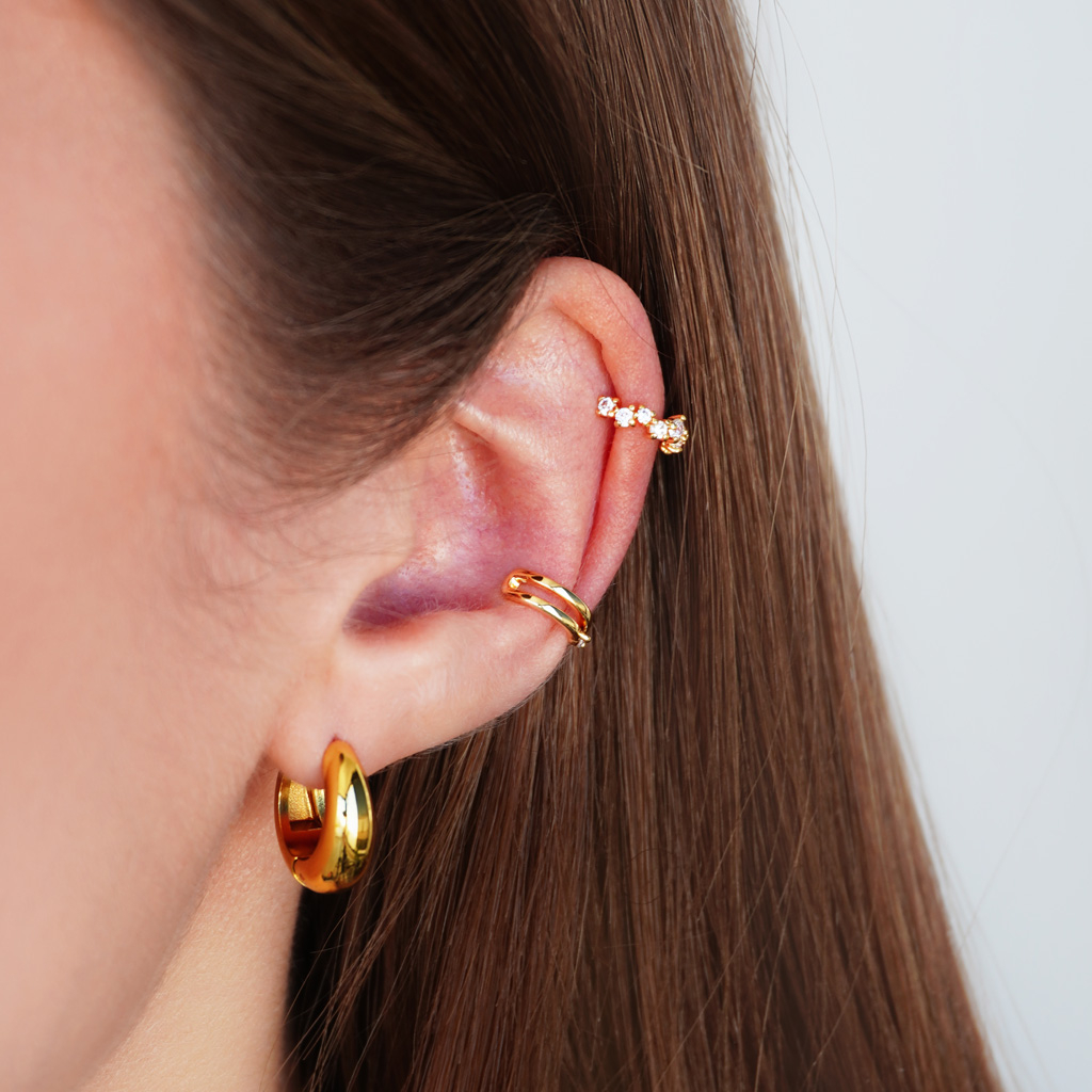 Earcuff med asymmetriska stenar