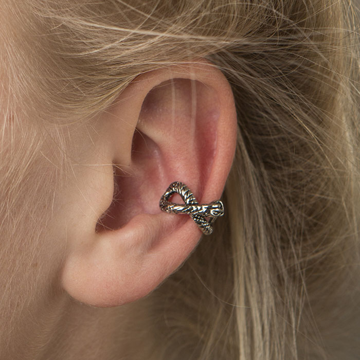 Ear cuff med orm