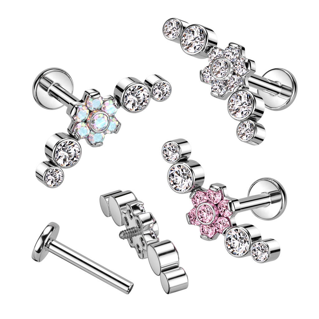Labret av titan med vacker blomdesign