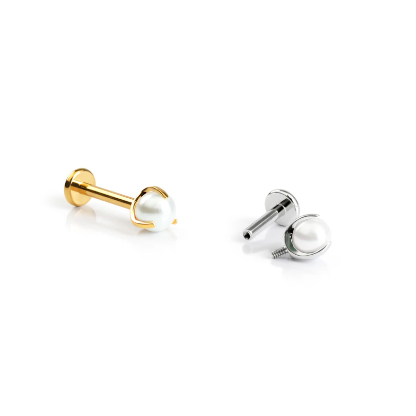 Titanlabret med pärla