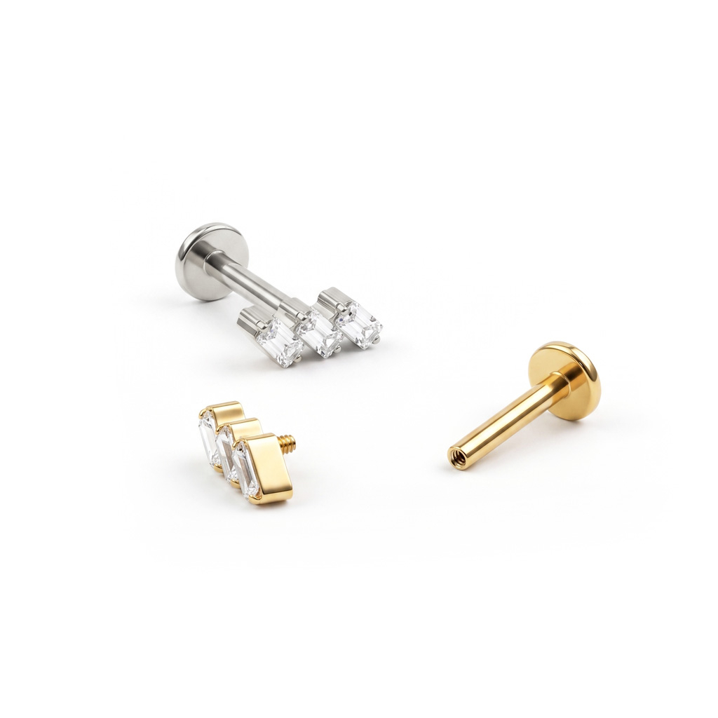 Titanlabret med baguetteformade stenar