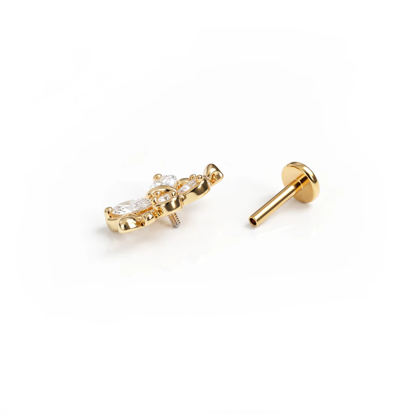 Labret med tre fjärilar
