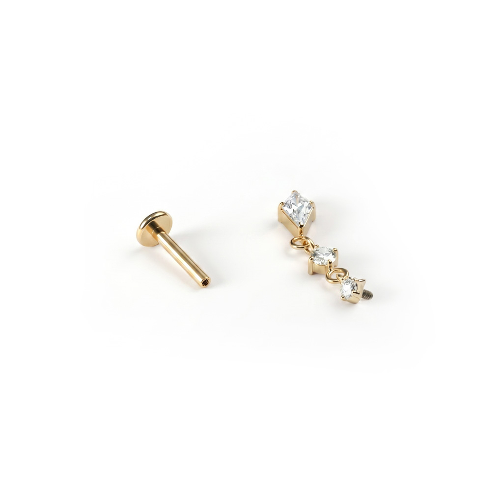Titanlabret med fallande stenar