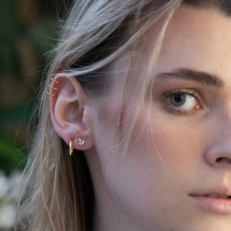 Fake öronpiercing