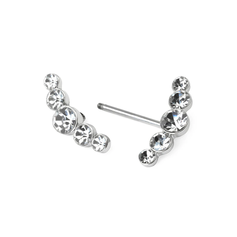 Bröstpiercing med böjda stenrader
