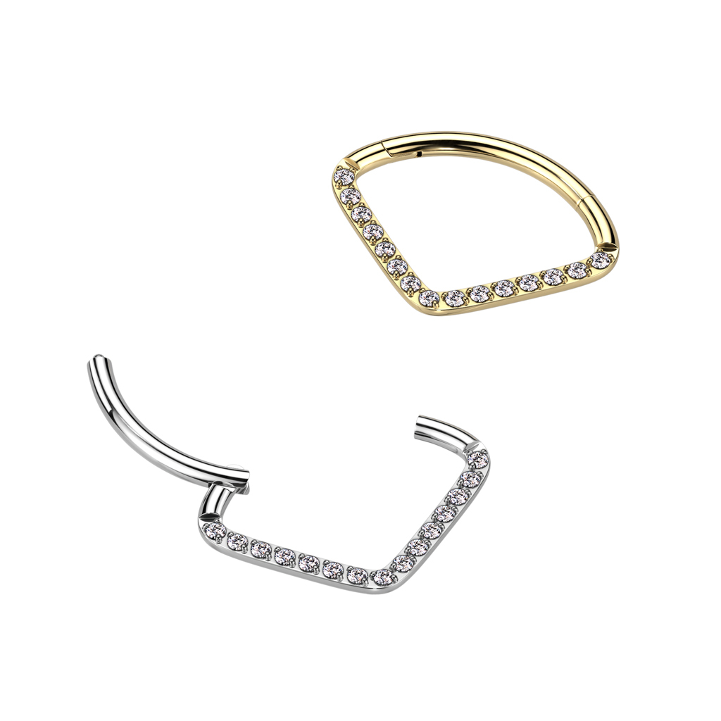Chevron-formad ring i titan med fina stenar