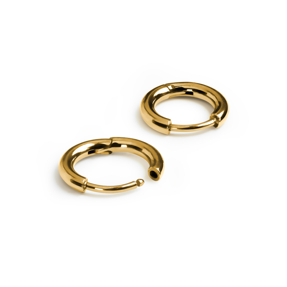 Ett par av huggieringar i titan