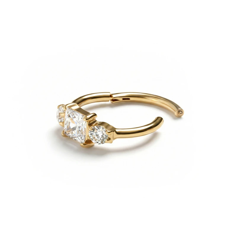 Titanring med tre CZ-stenar